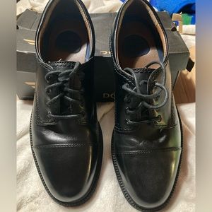 Dockers Men’s Gordon Black Leather Size 11, great condition and barely worn.